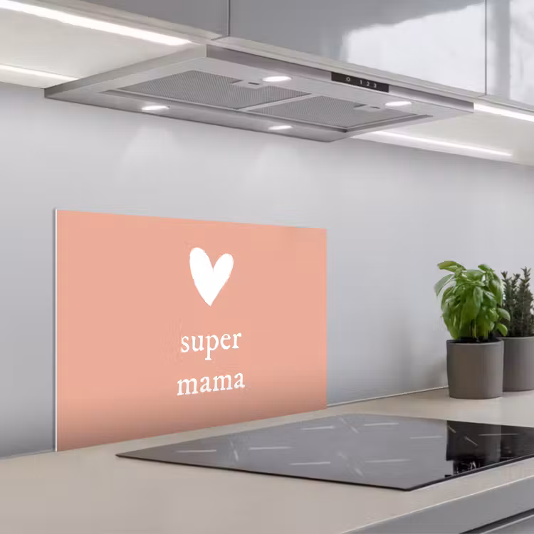 Presentje voor Moederdag super mama lichtroze/wit keuken achterwand spatscherm klein -3d_schuin