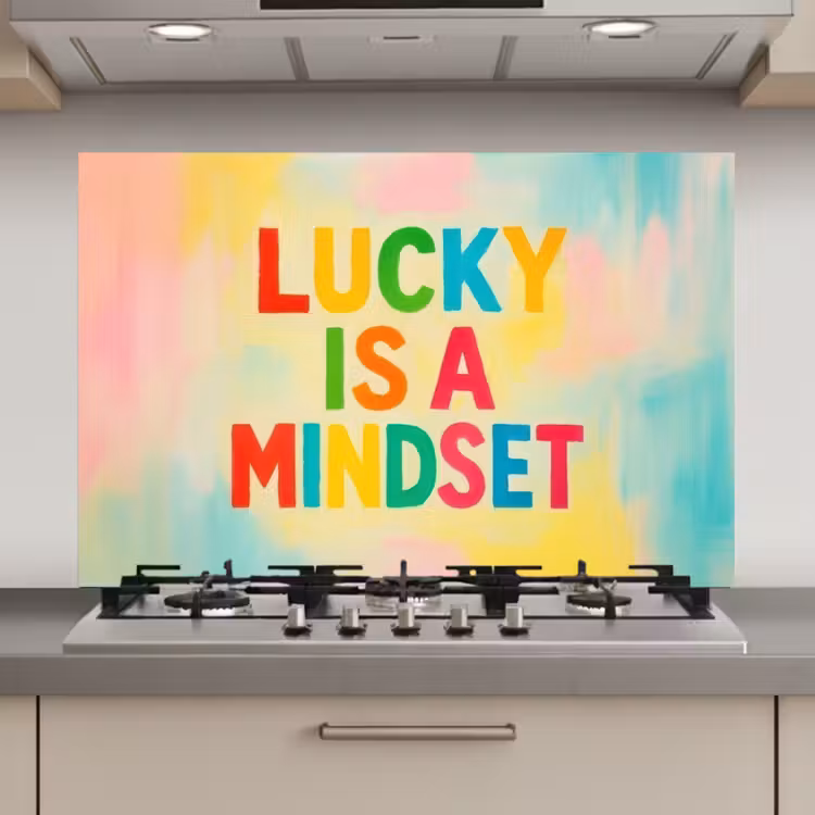 Quote - Lucky - Regenboogkleuren keuken achterwand spatscherm klein -3d_website