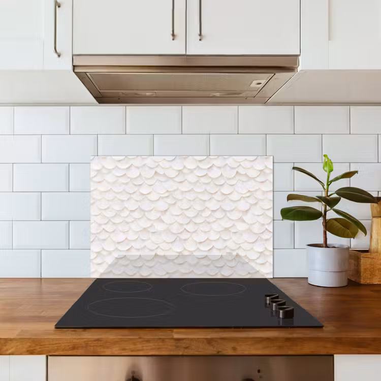 Schubben - Wit - Elegant keuken achterwand spatscherm klein 900 -sfeer2
