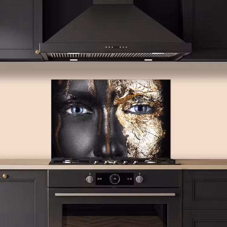 Vrouw - Bladgoud - Zwart - Goud - Luxe keuken achterwand spatscherm klein -sfeer1