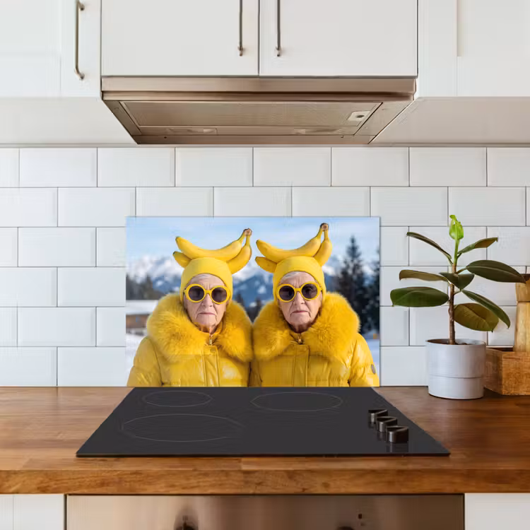 Vrouwen - Bananen - Geel keuken achterwand spatscherm klein -sfeer2