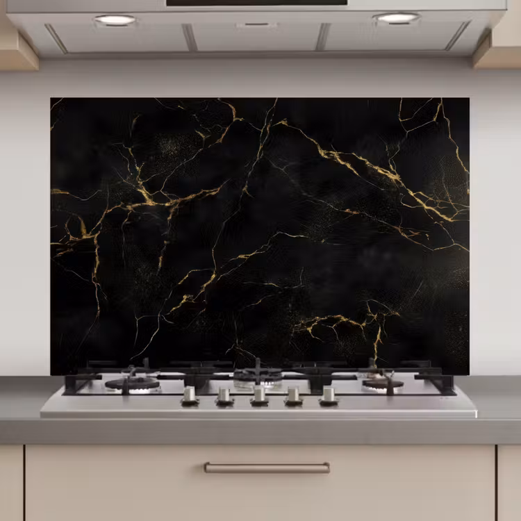 Zwart marmer - Gouden aders - Klassiek keuken achterwand spatscherm klein -3d_website