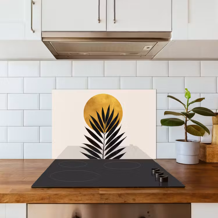 Zwart palmblad - Gouden cirkel - Beige achtergrond keuken achterwand spatscherm klein -sfeer2