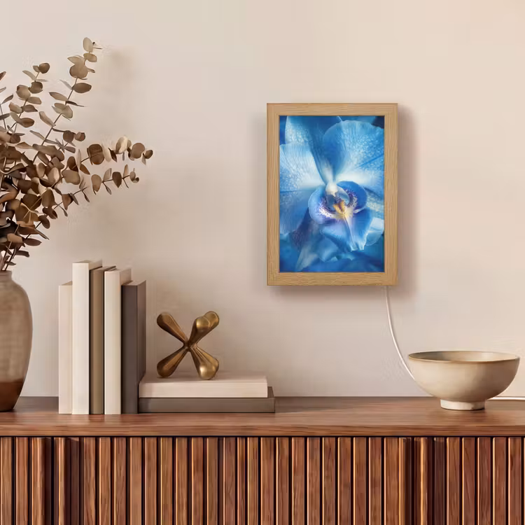 Blauw - Orchidee - Elegeant Light Box met kabel (Tafellamp) klein -sfeer2