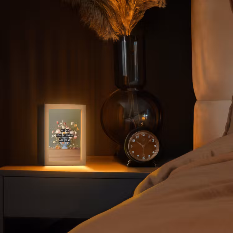 Bloem - Quote - Vintage - Art Light Box met kabel (Tafellamp) klein -sfeer1