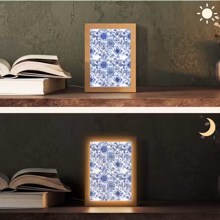 Bloemen - Blauw - Patroon - Wit Light Box met kabel (Tafellamp) klein 925 -sfeer3