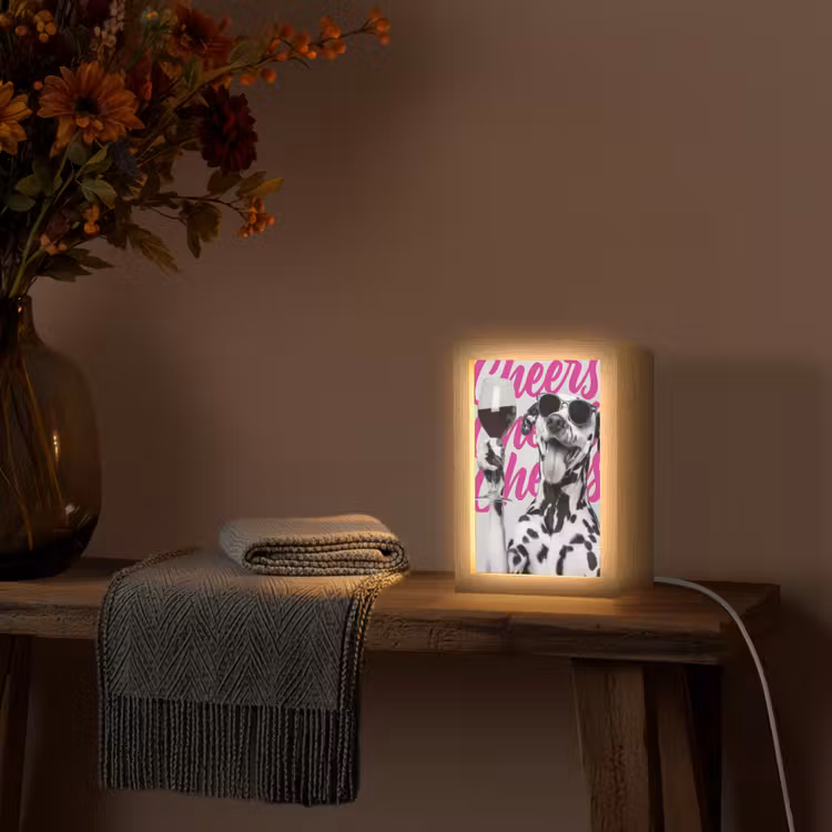 Cheers - Hond - Roze - Wijn Light Box met kabel (Tafellamp) klein -sfeer4