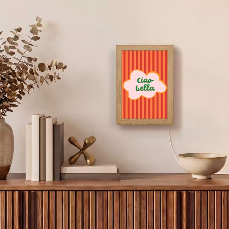 Ciao bella - Tekstwolk - Strepen - Oranje Light Box met kabel (Tafellamp) klein -sfeer2