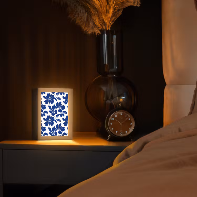 Floraal - Modern - Blauw Light Box met kabel (Tafellamp) klein 925 -sfeer1