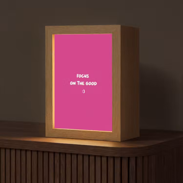 Focus - Smiley - Roze Light Box met kabel (Tafellamp) klein -z3d_website