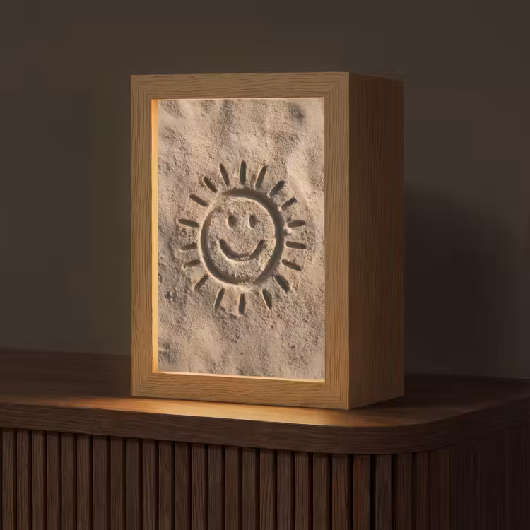 Gezichtje - Zon - Zand - Getekend Light Box met kabel (Tafellamp) klein -z3d_website