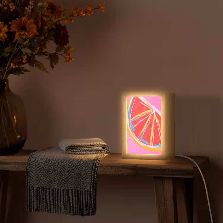 Grapefruit - Geschilderd - Roze - Strepen Light Box met kabel (Tafellamp) klein -sfeer4