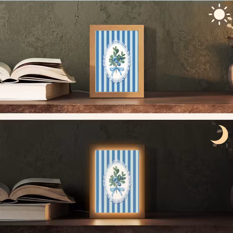 Illustratie - Bessen - Blauw - Strepen Light Box met kabel (Tafellamp) klein -sfeer3