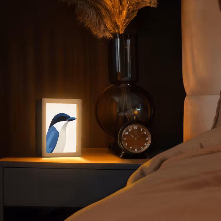 Illustratie - Blauw - Vogel Light Box met kabel (Tafellamp) klein -sfeer1