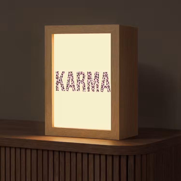 Karma - Luipaardprint - Geel Light Box met kabel (Tafellamp) klein -z3d_website