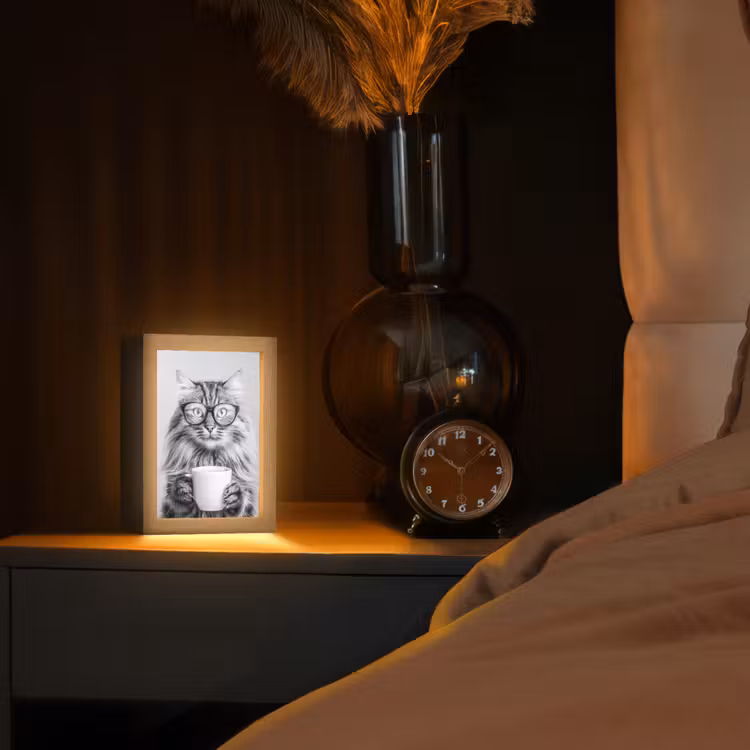 Kat - Bril - Mok - Pluizig Light Box met kabel (Tafellamp) klein -sfeer1