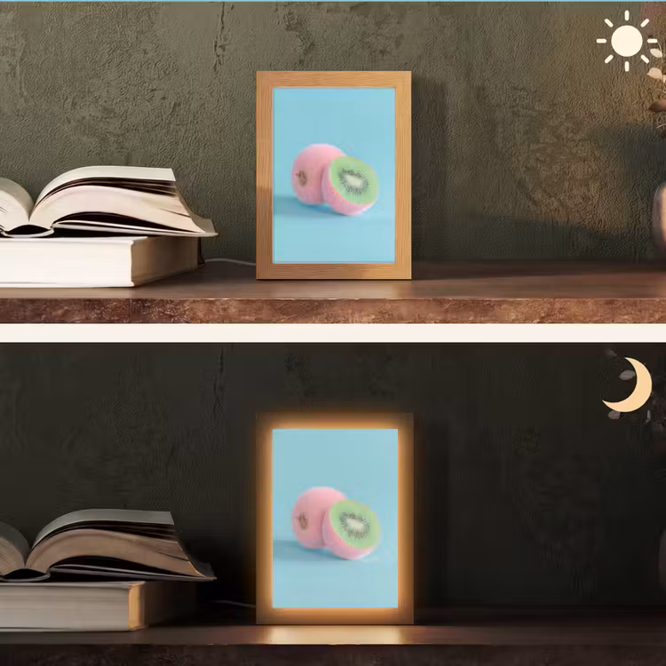 Kiwi - Blauw - Surrealistisch Light Box met kabel (Tafellamp) klein -sfeer3