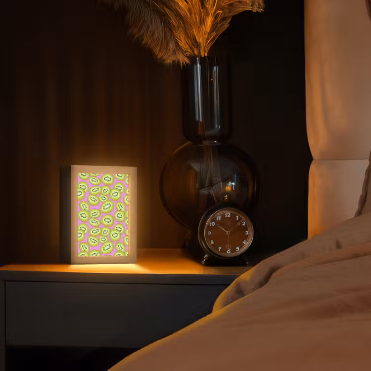 Kiwi - Speels - Groen Light Box met kabel (Tafellamp) klein 925 -sfeer1