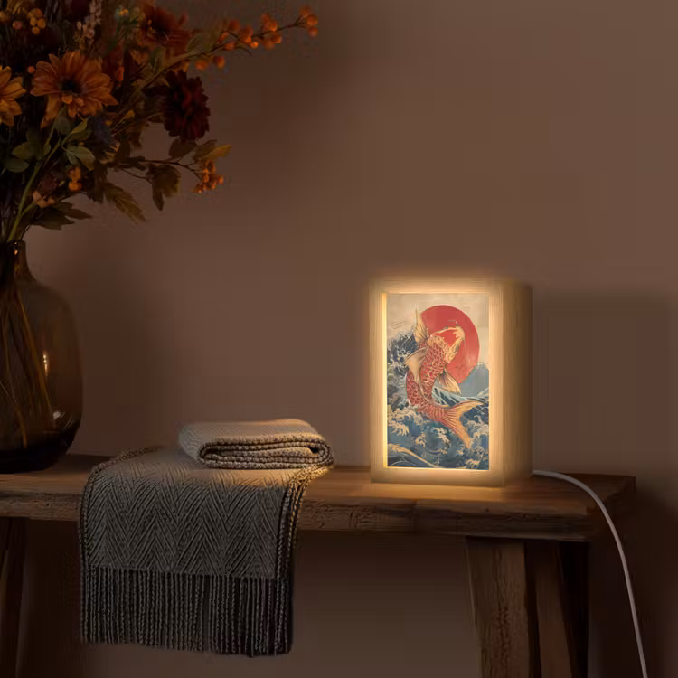 Koi - Zee - Golven - Zon Light Box met kabel (Tafellamp) klein -sfeer4