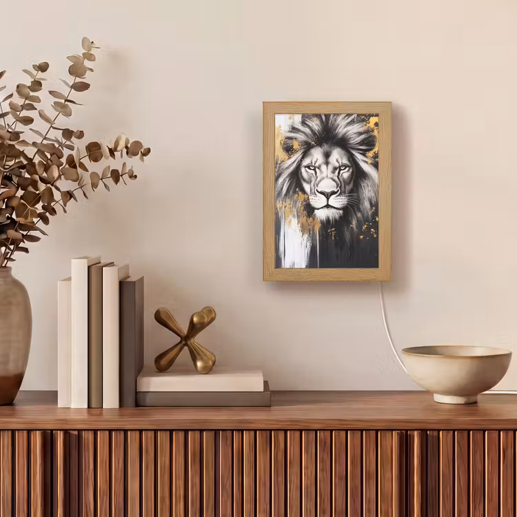Leeuw - Portret - Verfspatten - Grijs Light Box met kabel (Tafellamp) klein -sfeer2