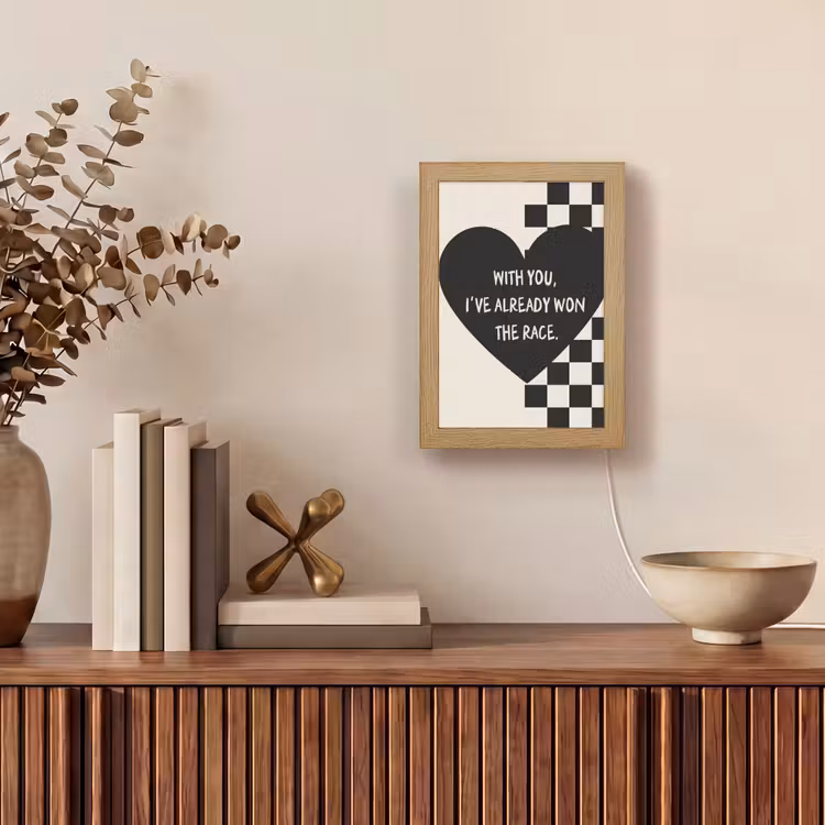 Liefde - Beige - Race Light Box met kabel (Tafellamp) klein -sfeer2