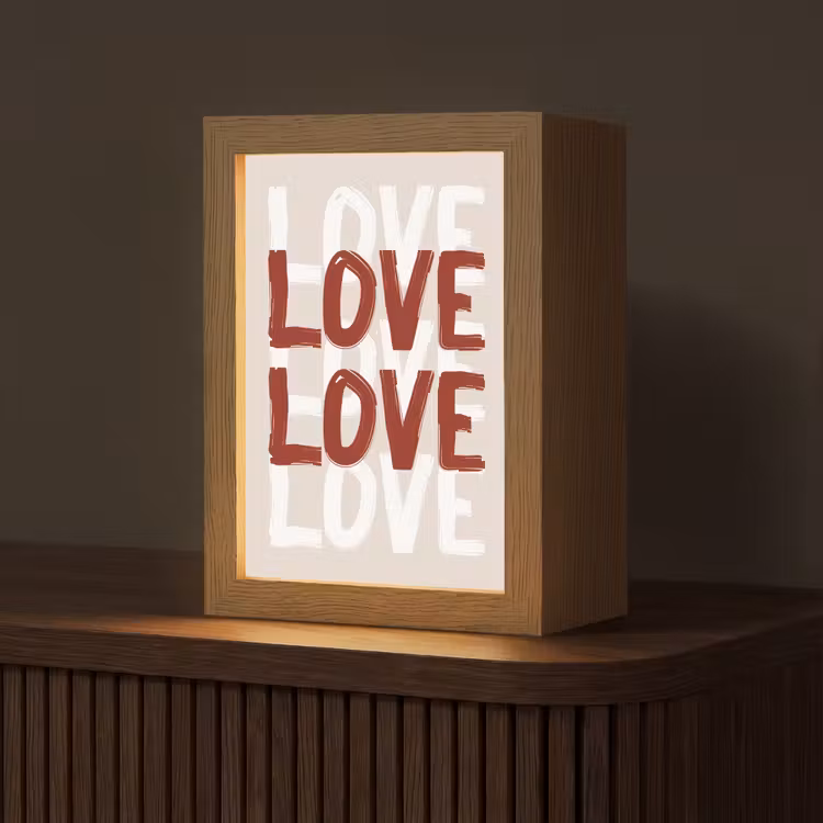 Love - Rood - Tekst Light Box met kabel (Tafellamp) klein -z3d_website
