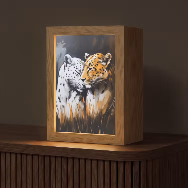Luipaard - Oranje - Wit - Gras Light Box met kabel (Tafellamp) klein -z3d_website