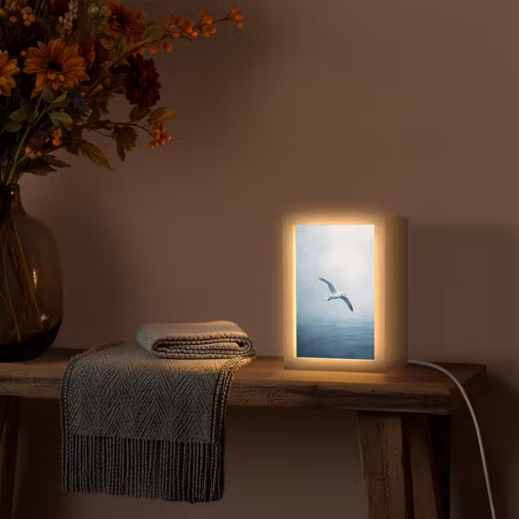 Meeuw - Wit - Zee - Mistig Light Box met kabel (Tafellamp) klein -sfeer4