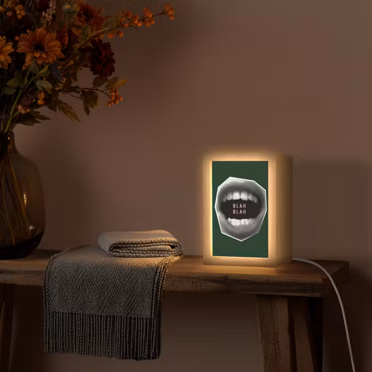 Mond - Groen - Illustratie - BLAH BLAH Light Box met kabel (Tafellamp) klein -sfeer4