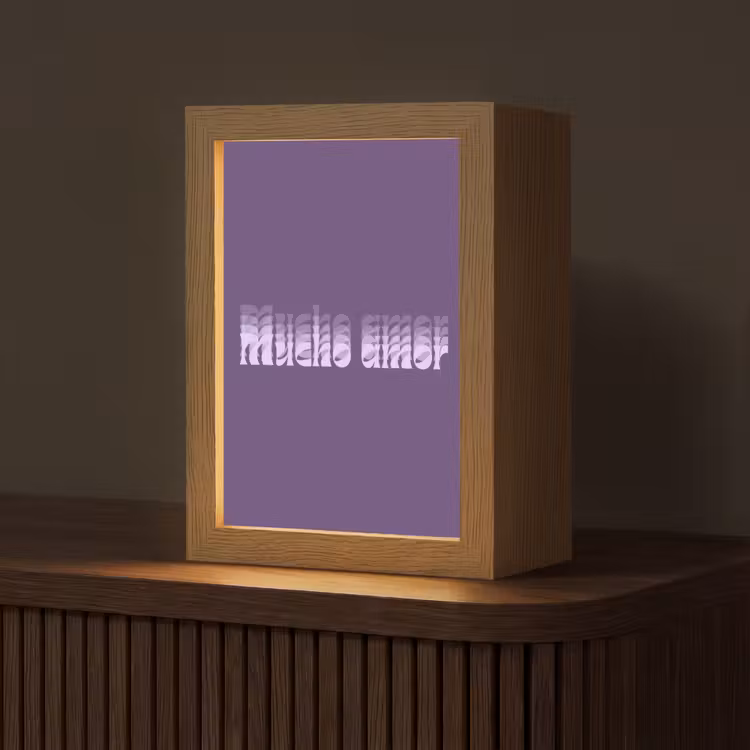 Mucho amor - Paars - Grafisch Light Box met kabel (Tafellamp) klein -z3d_website