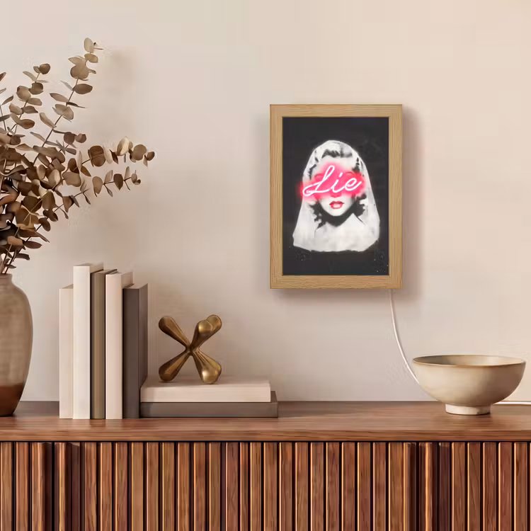 Neon - Letters - Vintage - Vrouw Light Box met kabel (Tafellamp) klein -sfeer2