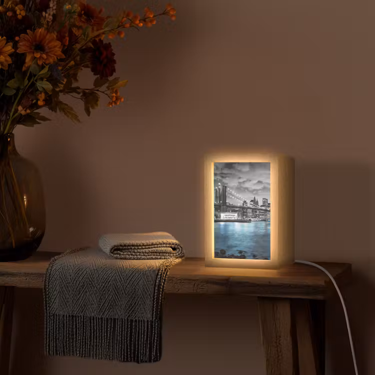 New York - Skyline - Stad - Blauw Light Box met kabel (Tafellamp) klein -sfeer4
