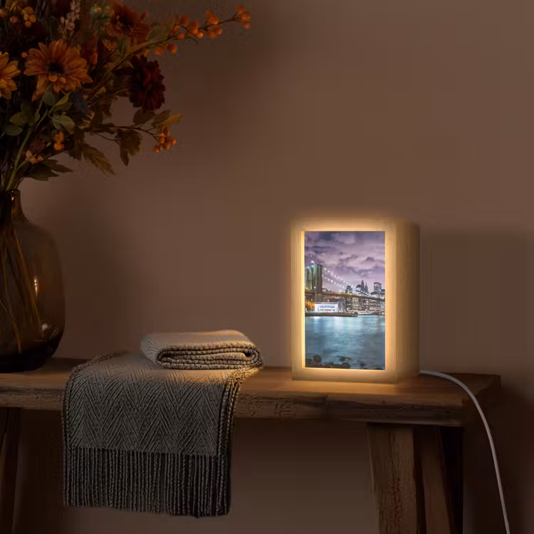 New York - Skyline - Stad - Kleuren Light Box met kabel (Tafellamp) klein -sfeer4