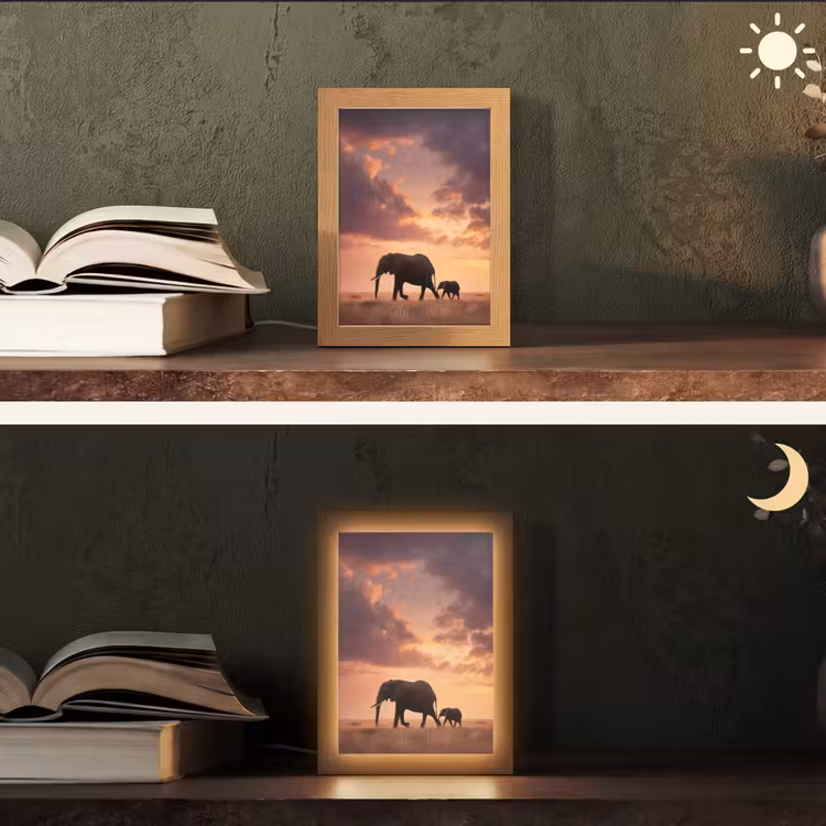 Olifanten - Grasland - Zonsondergang Light Box met kabel (Tafellamp) klein -sfeer3