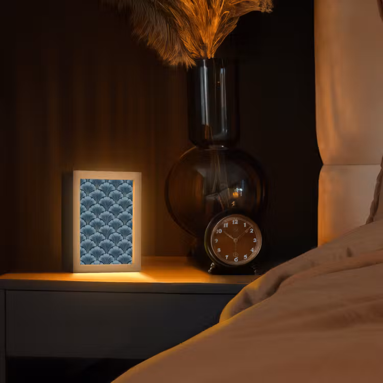 Patroon - Ginkgoblad - Blauw Light Box met kabel (Tafellamp) klein 925 -sfeer1