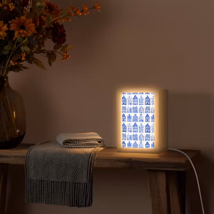 Patroon - Huizen - Blauw Light Box met kabel (Tafellamp) klein 925 -sfeer4
