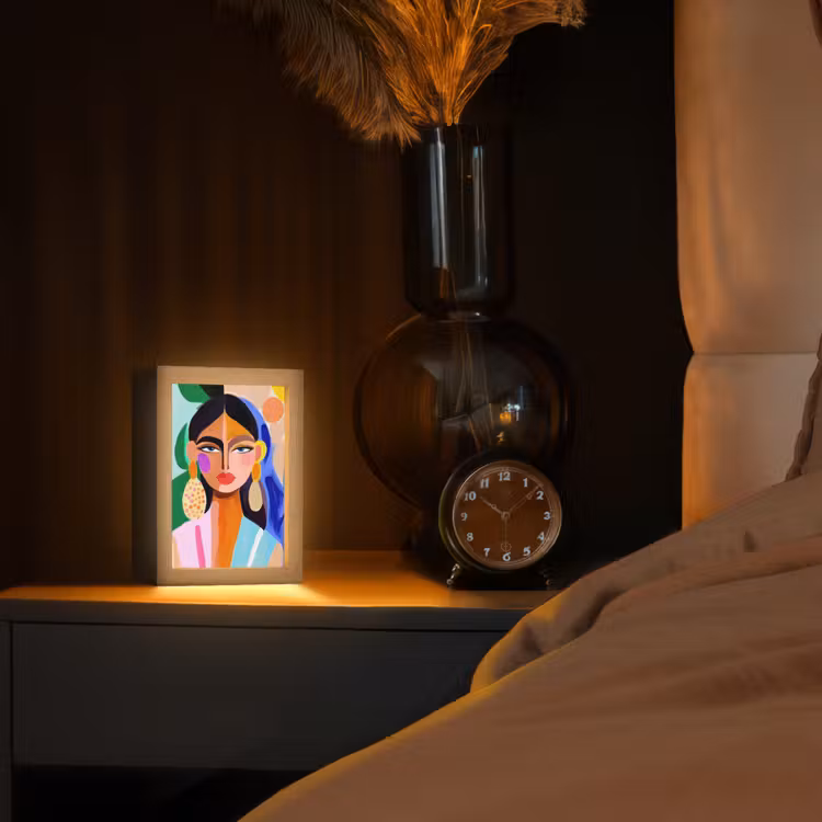 Portret - Vrouw - Modern Light Box met kabel (Tafellamp) klein -sfeer1