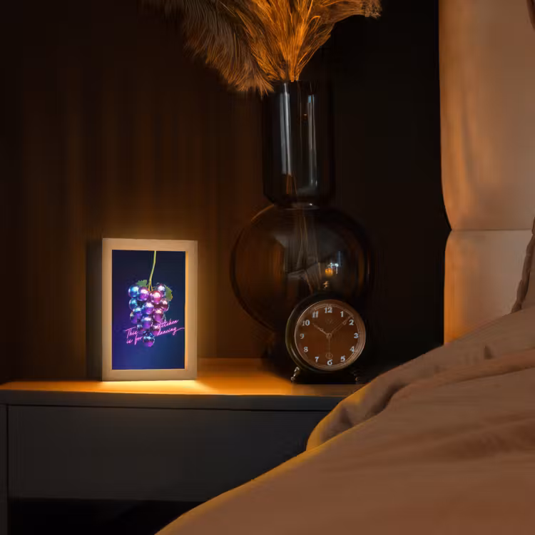 Quote - Neon - Disco - Druiven Light Box met kabel (Tafellamp) klein -sfeer1
