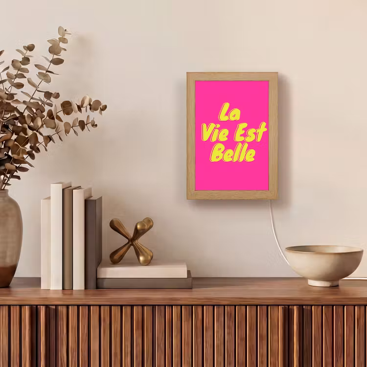 Quote - Retro - Roze Light Box met kabel (Tafellamp) klein -sfeer2