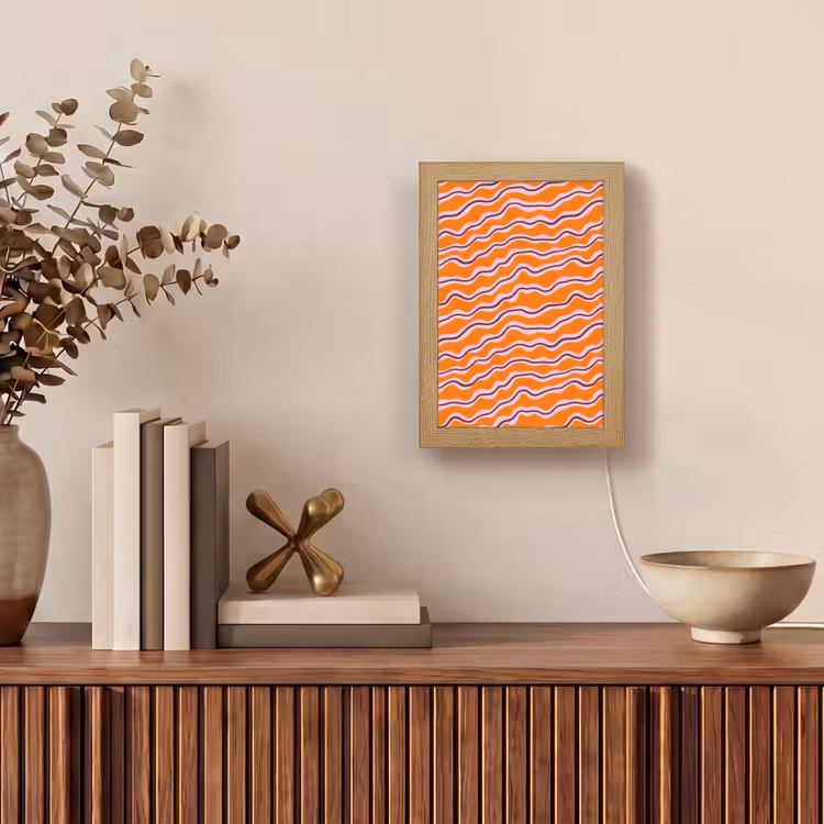 Retro - Golvend - Oranje Light Box met kabel (Tafellamp) klein 925 -sfeer2