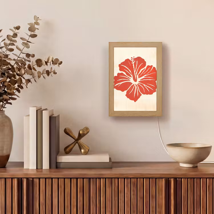 Rode hibiscusbloem - Textuur achtergrond - Beige Light Box met kabel (Tafellamp) klein -sfeer2