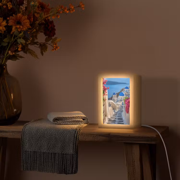 Santorini - Bloemen - Griekenland Light Box met kabel (Tafellamp) klein -sfeer4