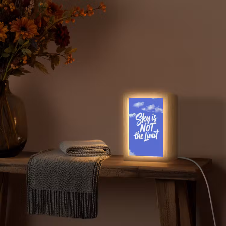 Sky is not the limit - Blauwe lucht - Wolken Light Box met kabel (Tafellamp) klein -sfeer4