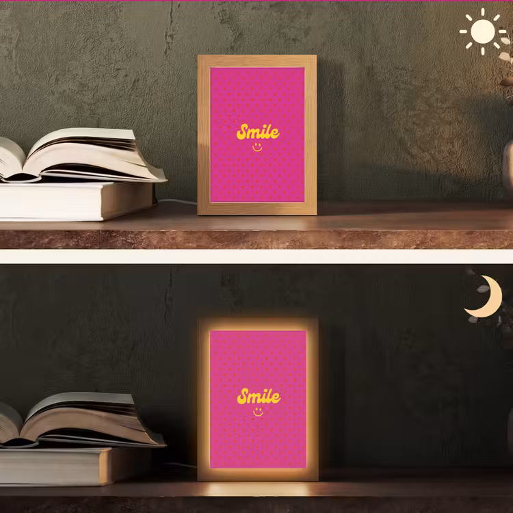 Smile - Stippen - Geel - Smiley - Roze Light Box met kabel (Tafellamp) klein -sfeer3