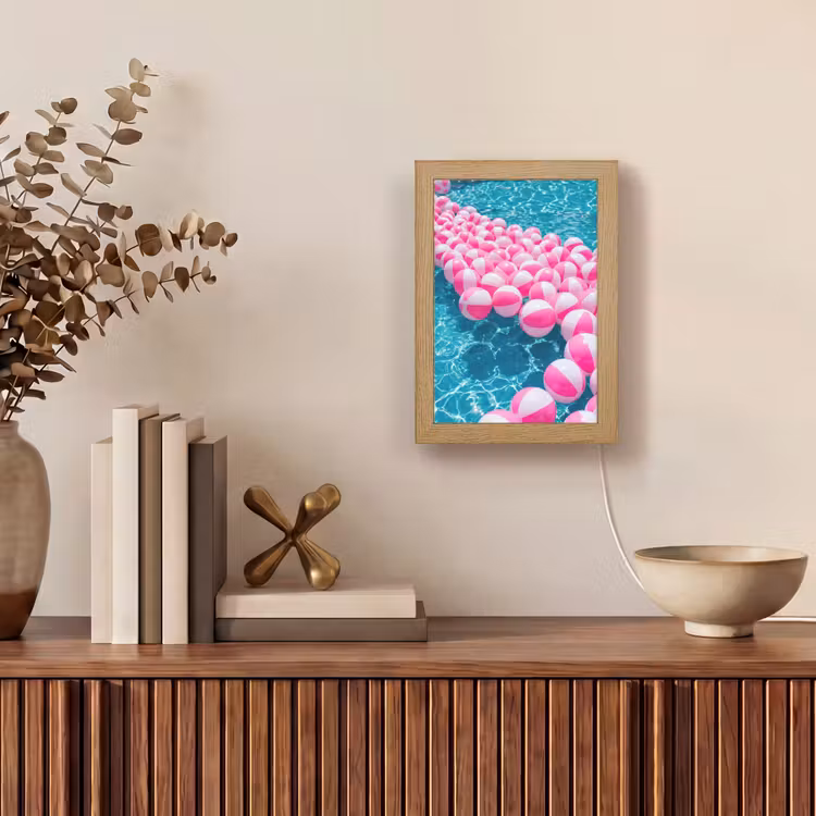 Strandballen - Roze - Water Light Box met kabel (Tafellamp) klein -sfeer2