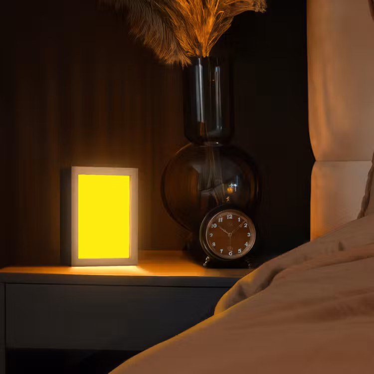 Sunshine - Glow - Geel Light Box met kabel (Tafellamp) klein 925 -sfeer1