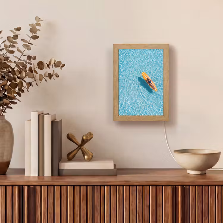 Surfboard - Water - Badpak - Oranje Light Box met kabel (Tafellamp) klein -sfeer2