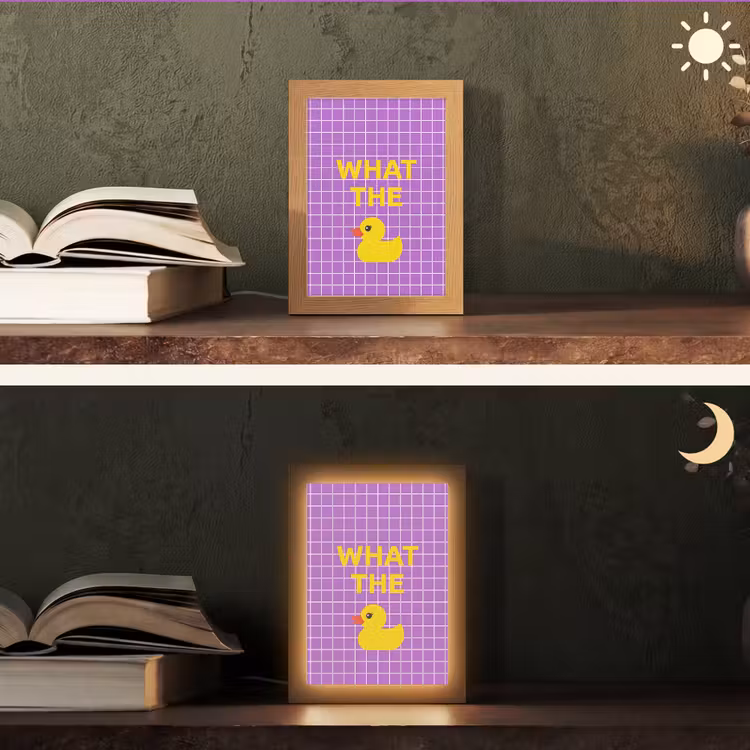 Tekst - Eend - Paars Light Box met kabel (Tafellamp) klein -sfeer3