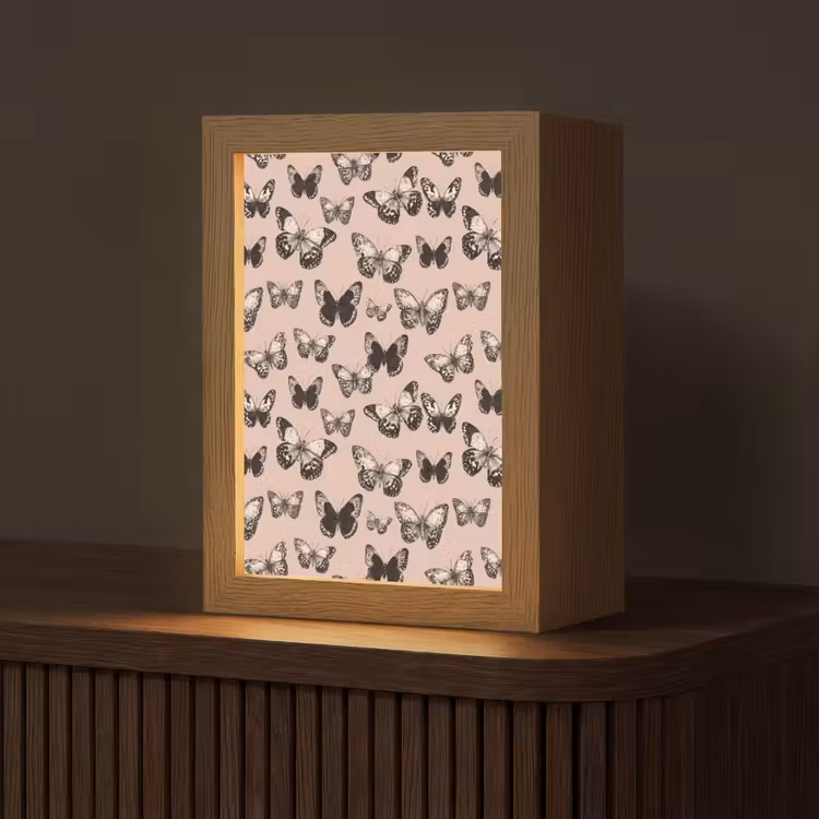 Tijdloos - Vlinders - Perzik Light Box met kabel (Tafellamp) klein 925 -z3d_website