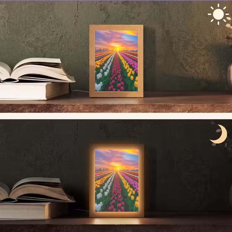 Tulpenveld - Zonsondergang - Kleurrijk Light Box met kabel (Tafellamp) klein -sfeer3